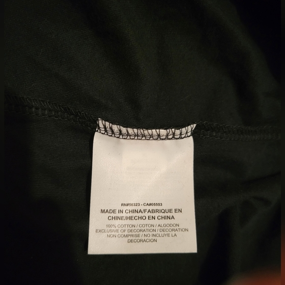 Nike tee - Picture 2 of 3